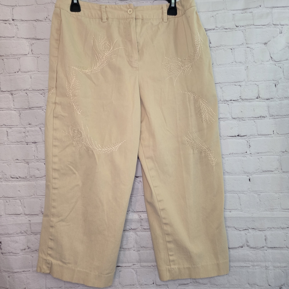 2000s Larry Levine khaki  feathered embroidered capri pants Size 10 Boho Y2k‎
